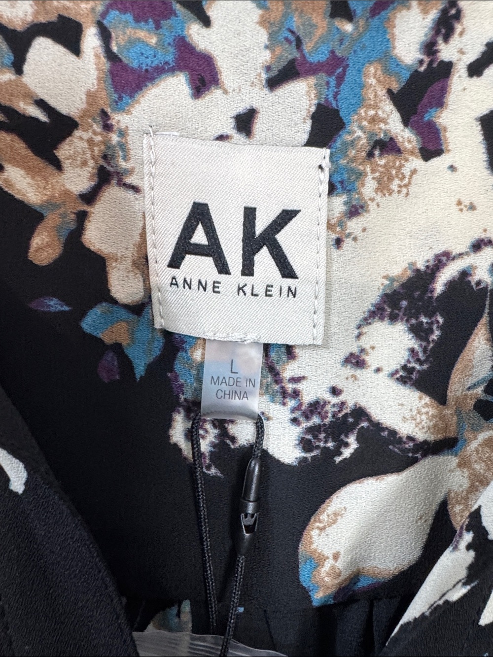 Anne Klein Black Multi Floral V-Neck Buttoned Sleeve Blouse - Size Large - Picture 10 of 13